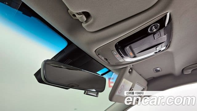 Kia K8 2021 — Photo 10/20