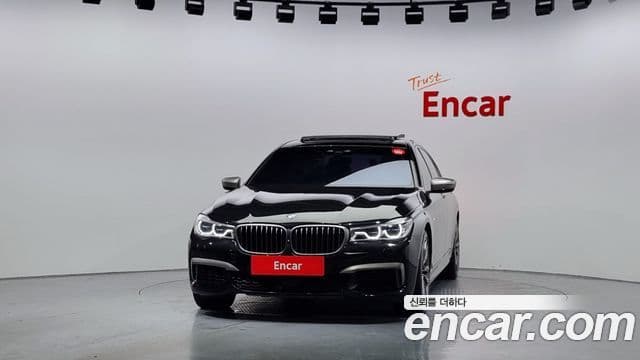 BMW 7 Series 2018 — ფოტო 2/20