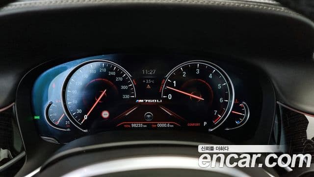 BMW 7 Series 2018 — ფოტო 14/20