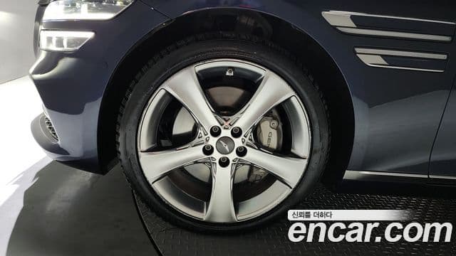 Genesis Electrified G80 2021 — ფოტო 4/20