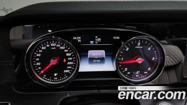 Mercedes-Benz E-Class 2019 — Şəkil 8/20