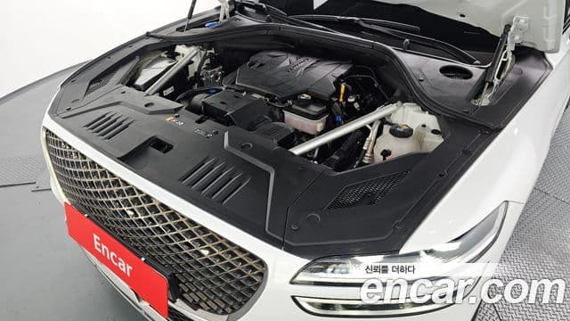 Genesis GV70 2021 — ფოტო 6/20