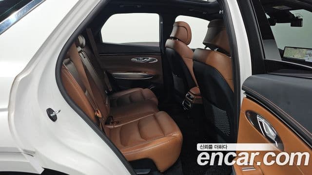 Genesis GV70 2021 — ფოტო 11/20