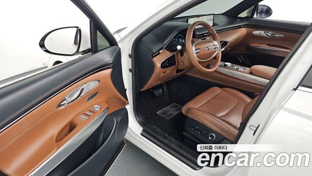 Genesis GV70 2021 — ფოტო 12/20