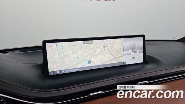 Genesis GV70 2021 — ფოტო 15/20