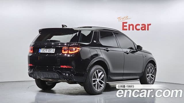 Land Rover Discovery Sport 2024 — ფოტო 2/20