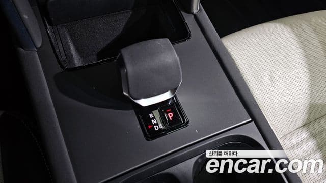 Land Rover Discovery Sport 2024 — ფოტო 9/20