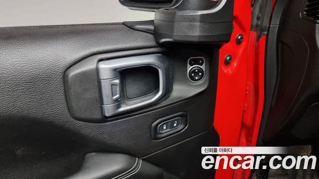Jeep Wrangler 2019 — Şəkil 17/20