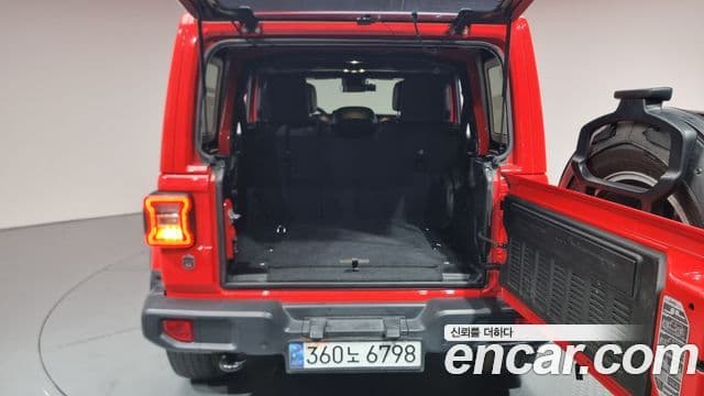Jeep Wrangler 2019 — Şəkil 20/20