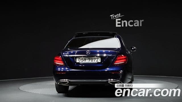 Mercedes-Benz E-Class 2019 — Şəkil 13/20