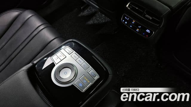 Genesis Electrified G80 2021 — ფოტო 18/20