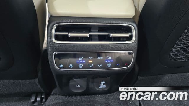 Genesis GV70 2024 — Şəkil 19/20
