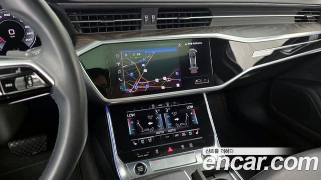 Audi A6 2021 — Photo 1/20