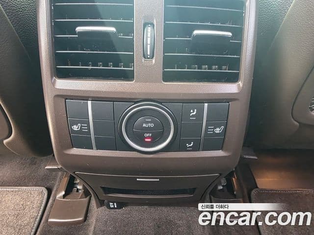 Mercedes-Benz GLE-Class 2018 — Photo 8/20