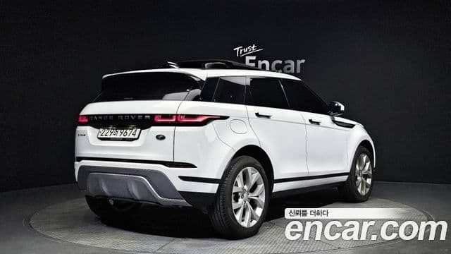 Land Rover Range Rover Evoque 2022 — ფოტო 2/20