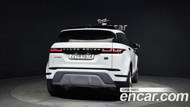 Land Rover Range Rover Evoque 2022 — ფოტო 4/20