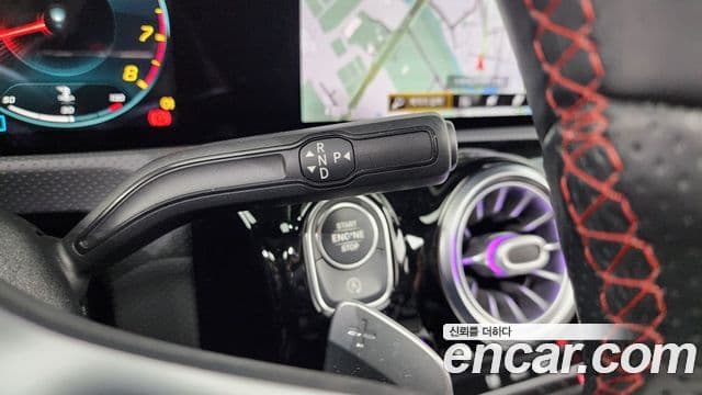 Mercedes-Benz A-Class 2020 — ფოტო 19/20