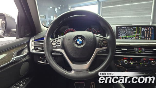 BMW X6 2018 — Фото 13/20