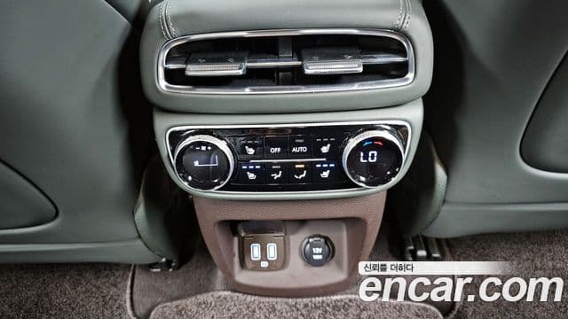 Genesis GV80 2023 — Şəkil 19/20