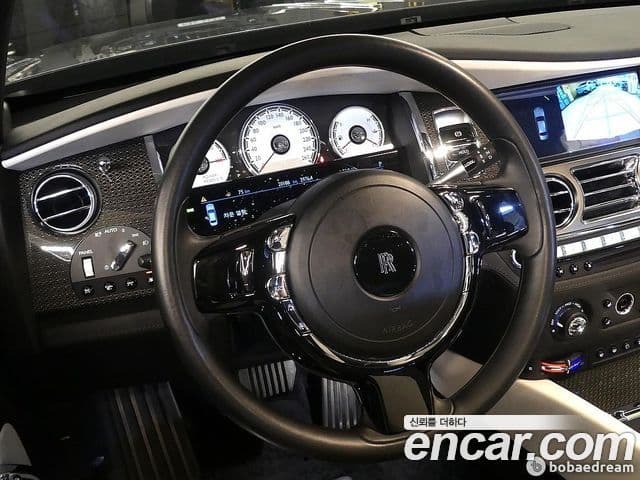 Rolls-Royce Ghost 2018 — Şəkil 11/20