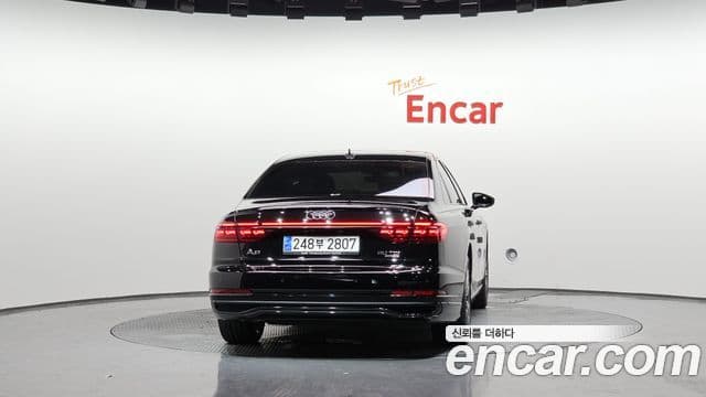 Audi A8 2023 — ფოტო 4/20