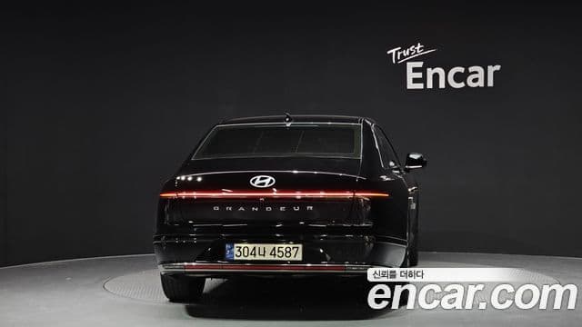 Hyundai Grandeur 2023 — ფოტო 4/20