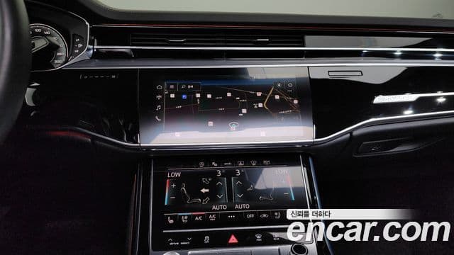 Audi A8 2023 — ფოტო 14/20