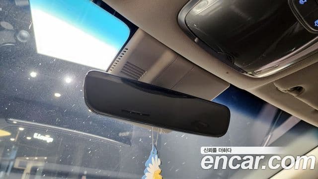 Genesis Electrified G80 2021 — ფოტო 19/20