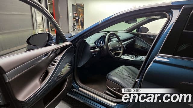Genesis Electrified G80 2021 — Şəkil 10/20