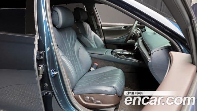 Genesis Electrified G80 2021 — Şəkil 12/20