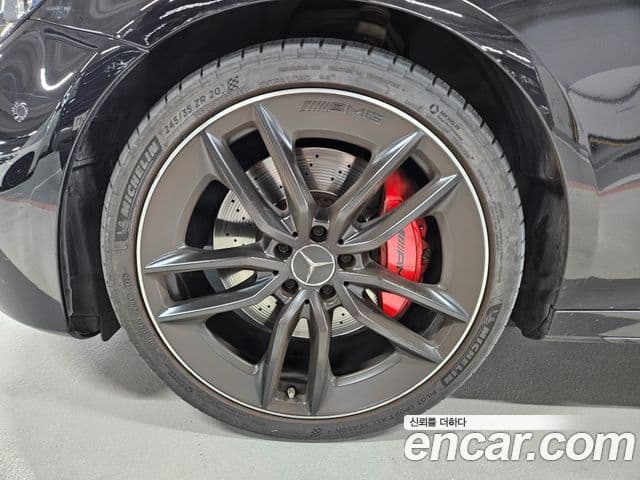 Mercedes-Benz E-Class 2023 — ფოტო 2/20
