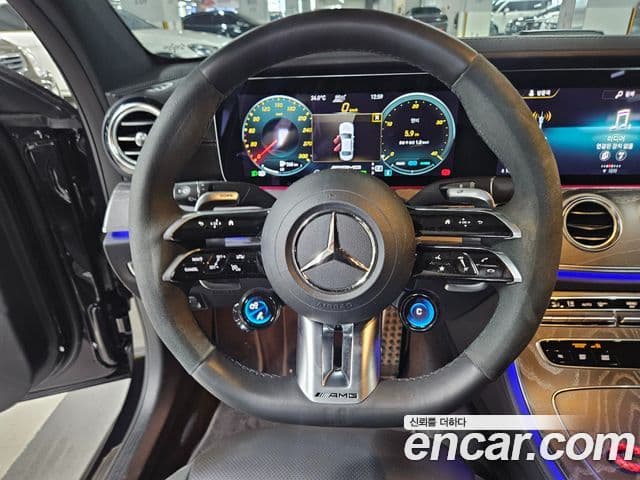 Mercedes-Benz E-Class 2023 — ფოტო 10/20