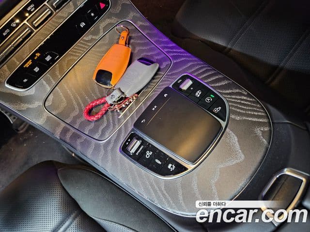 Mercedes-Benz E-Class 2023 — ფოტო 12/20