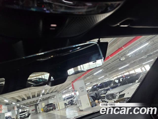 Mercedes-Benz E-Class 2023 — ფოტო 15/20