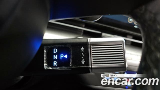 Hyundai Kona 2023 — ფოტო 9/20