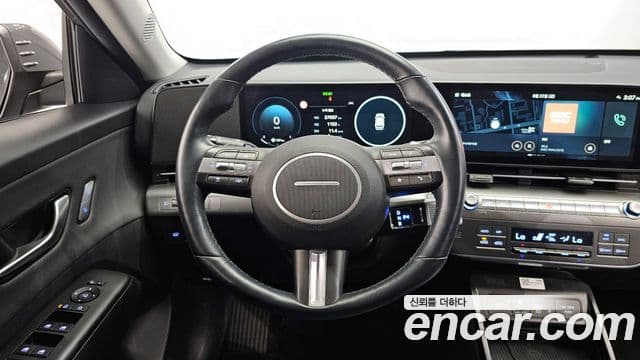 Hyundai Kona 2023 — ფოტო 13/20