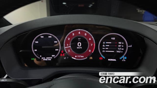 Porsche Panamera 2025 — Şəkil 8/20