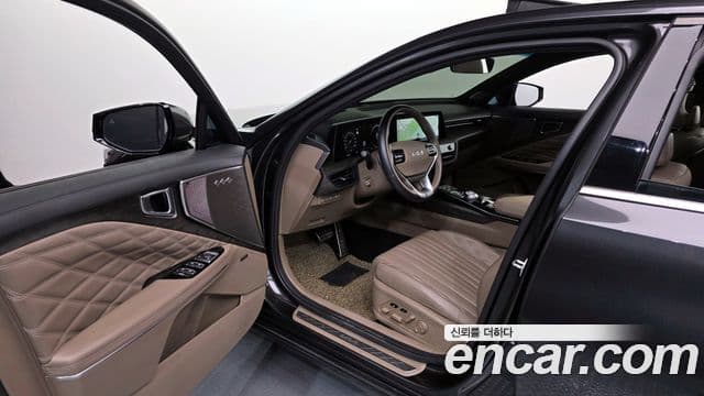 Kia K8 2021 — Şəkil 10/20