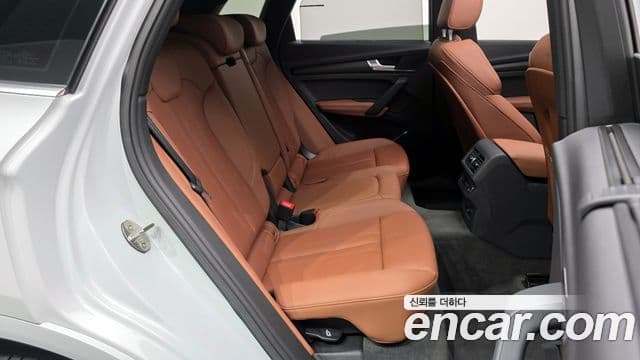 Audi Q5 2023 — Фото 12/20