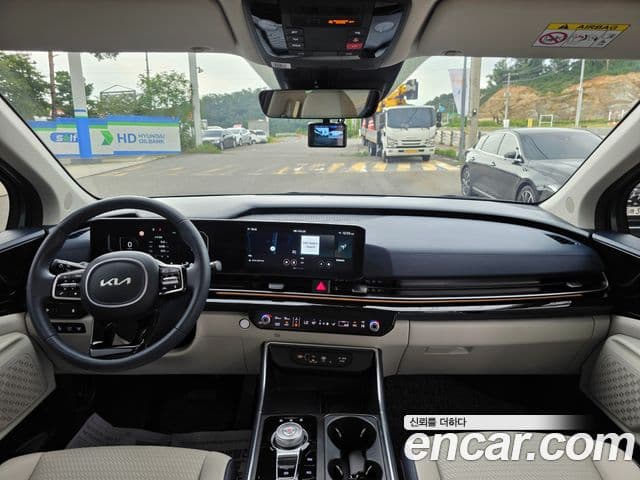 Kia Carnival 2024 — Photo 16/20