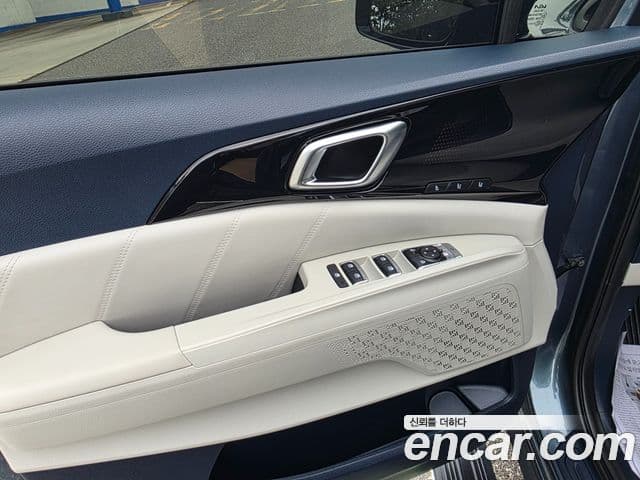 Kia Carnival 2024 — Photo 15/20