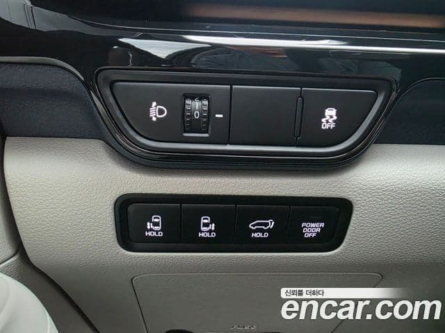 Kia Carnival 2024 — Photo 1/20