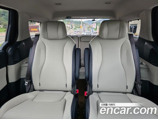 Kia Carnival 2024 — Photo 8/20