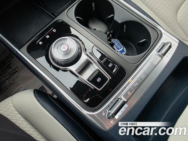 Kia Carnival 2024 — Photo 13/20