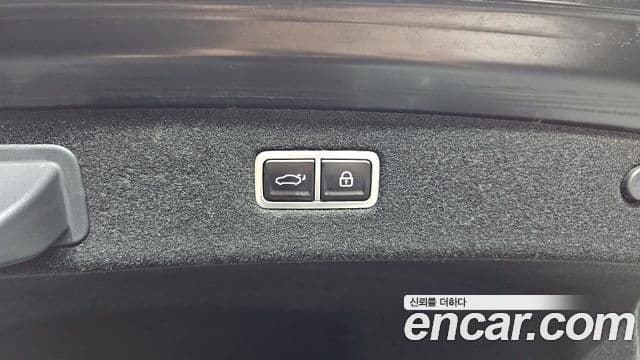 Genesis G90 2022 — Şəkil 19/20