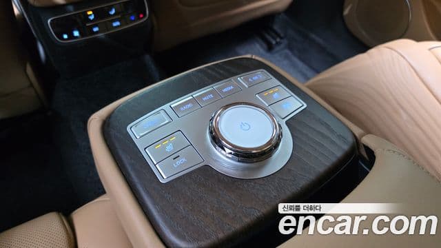 Genesis Electrified G80 2023 — Şəkil 18/20
