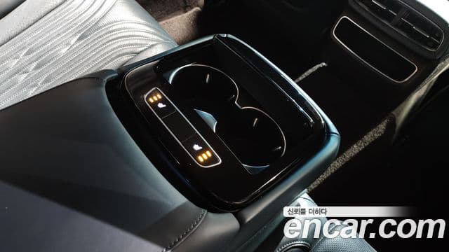 Genesis Electrified G80 2020 — Şəkil 18/20