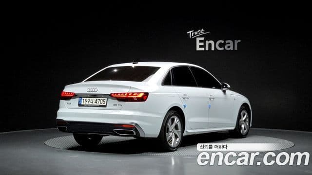 Audi A4 2021 — Şəkil 11/20