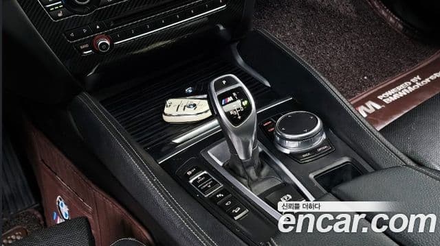 BMW X6 2018 — Şəkil 14/20
