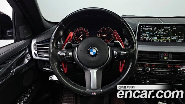 BMW X6 2018 — Şəkil 13/20